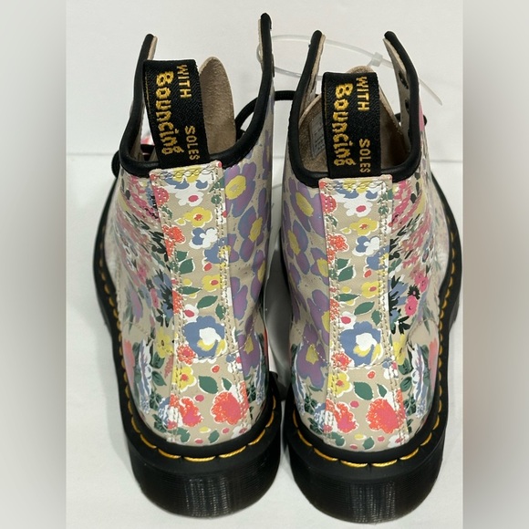 Dr Martens Leather Women’s Floral Lace Up Combat Boots Size 6, New - Picture 9 of 16